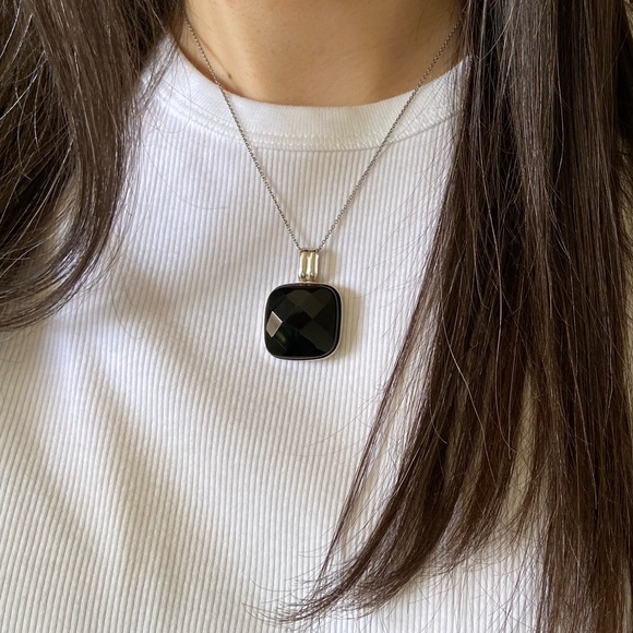 Sterling Silver Onyx Pendant - Picture 3 of 3